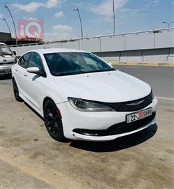 كرايسلر 200